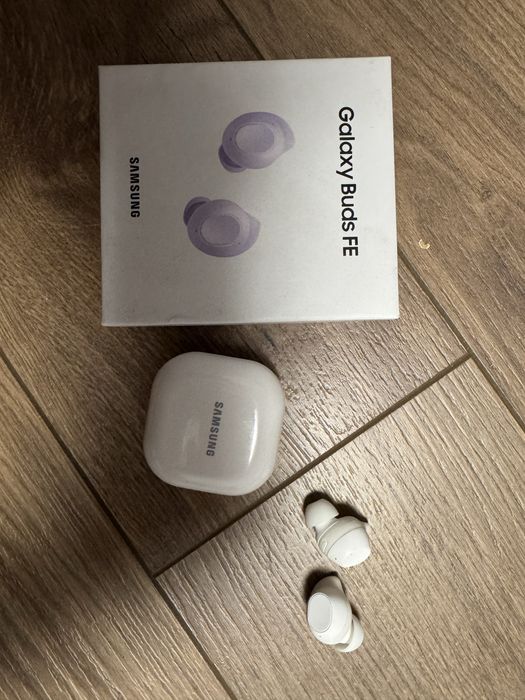 Наушники SAMSUNG Galaxy Bads FE