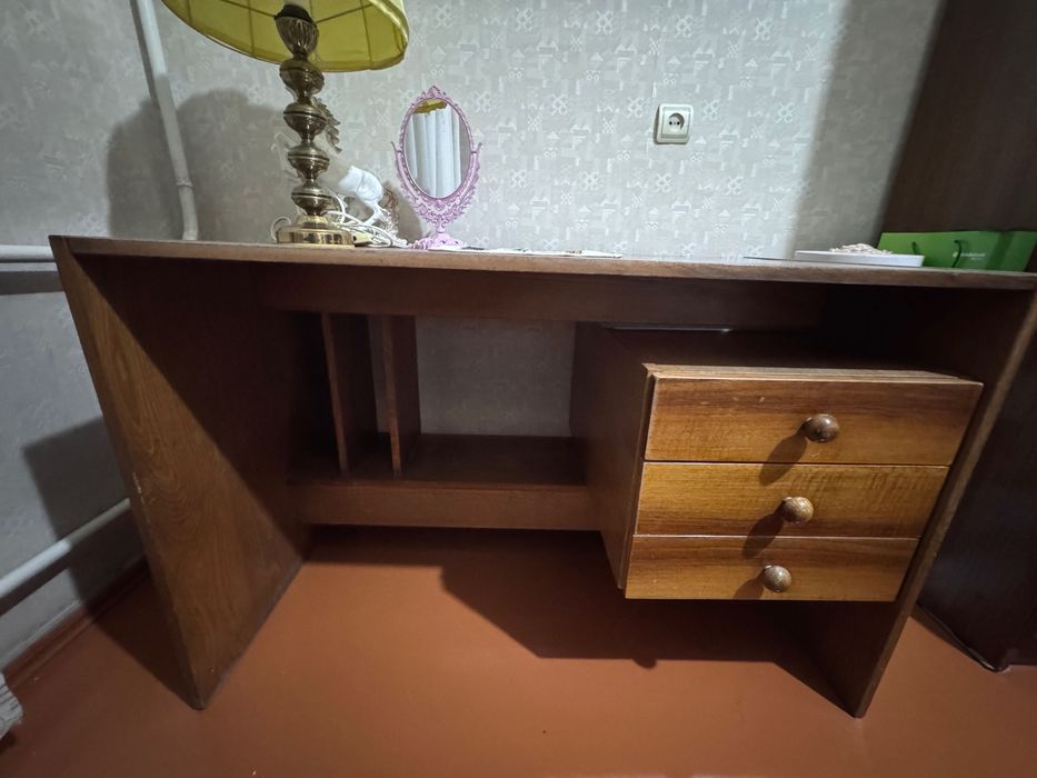 Стол парта чешского производства