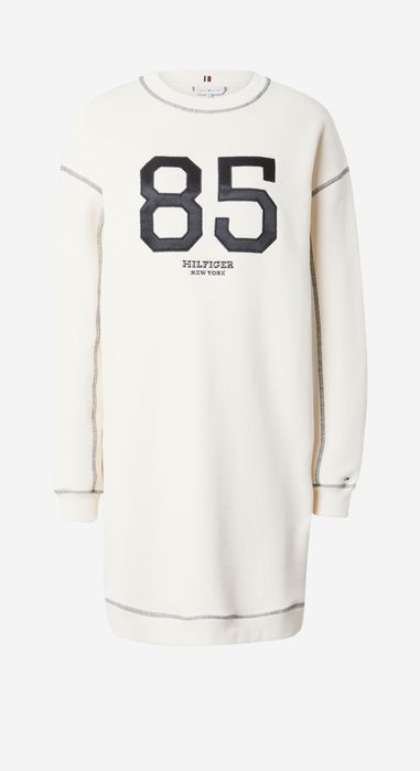 Нова рокля Tommy Hilfiger