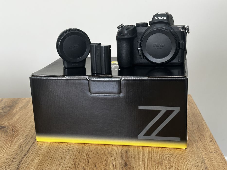 Фотоаппарат Nikon Z5 Body & FTZ