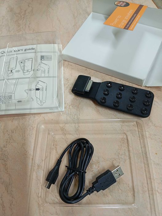 Продам PHILIPS Power bank для iPHONE.