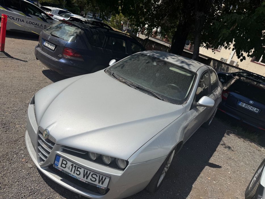 Vând Alfa Romeo 159/2009