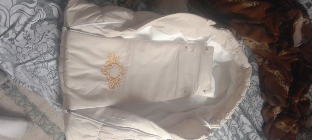 Продам конверт на выписку б/у