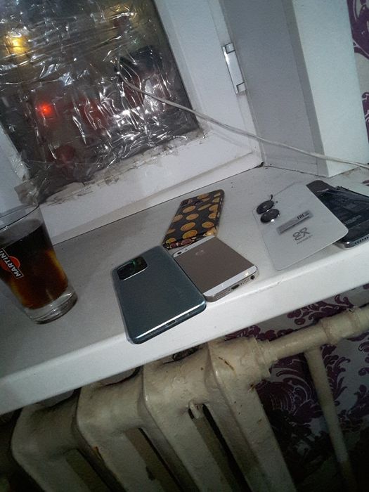 Продам телефоны как есть