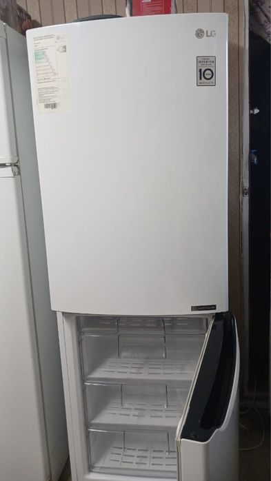 Холодильник в хорошем состоянии