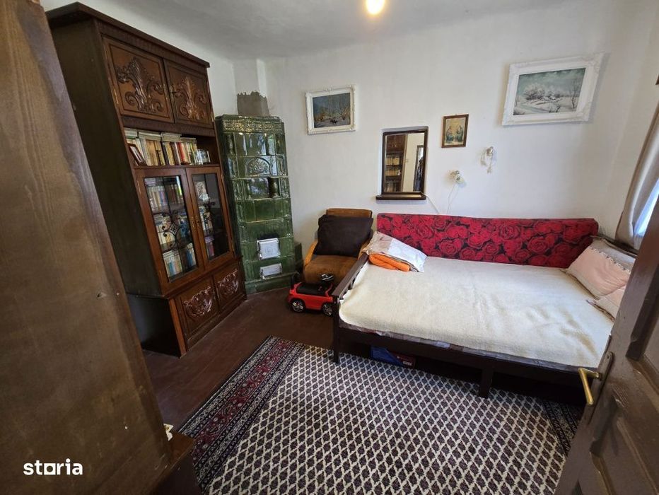 Casa Stroesti, teren = 3450 mp
