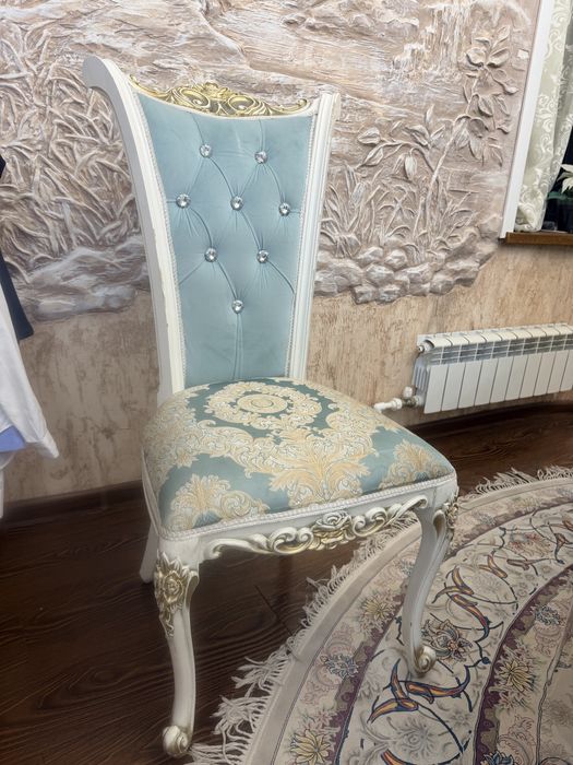 Продам Стулья 7 шт