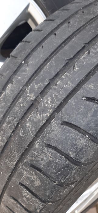 Roti  Toyota Avensis  t25