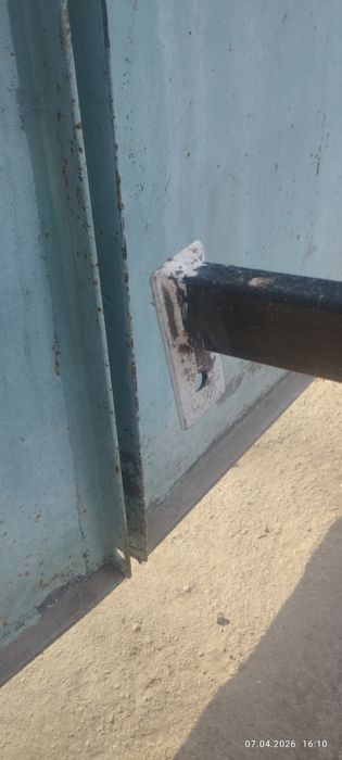 Продам на стеный турник