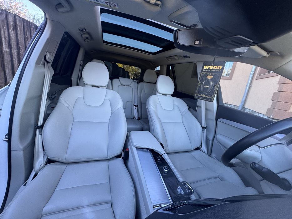 Volvo XC90 2019 AWD Automată, Full LED, Piele Albă