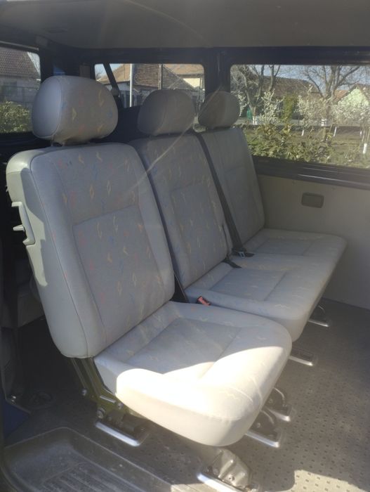 Vând VW T5 albastru