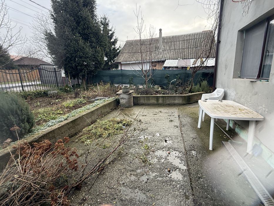 Inchiriez Casa Miroslava 2 camere