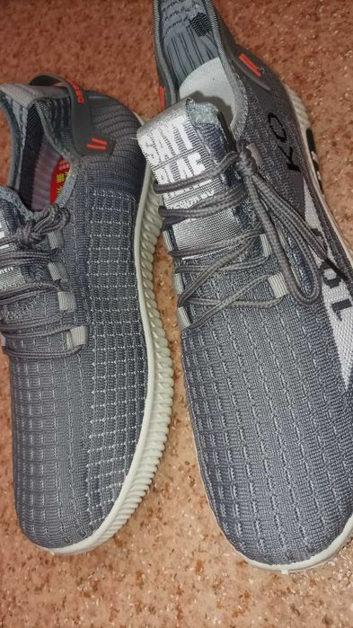 Кроссовки Мужские