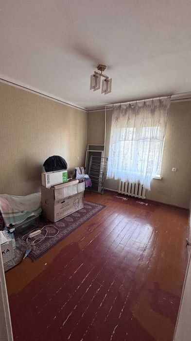 Четырех-комнатная квартира 70м2  на третем этаже Рисовый базар