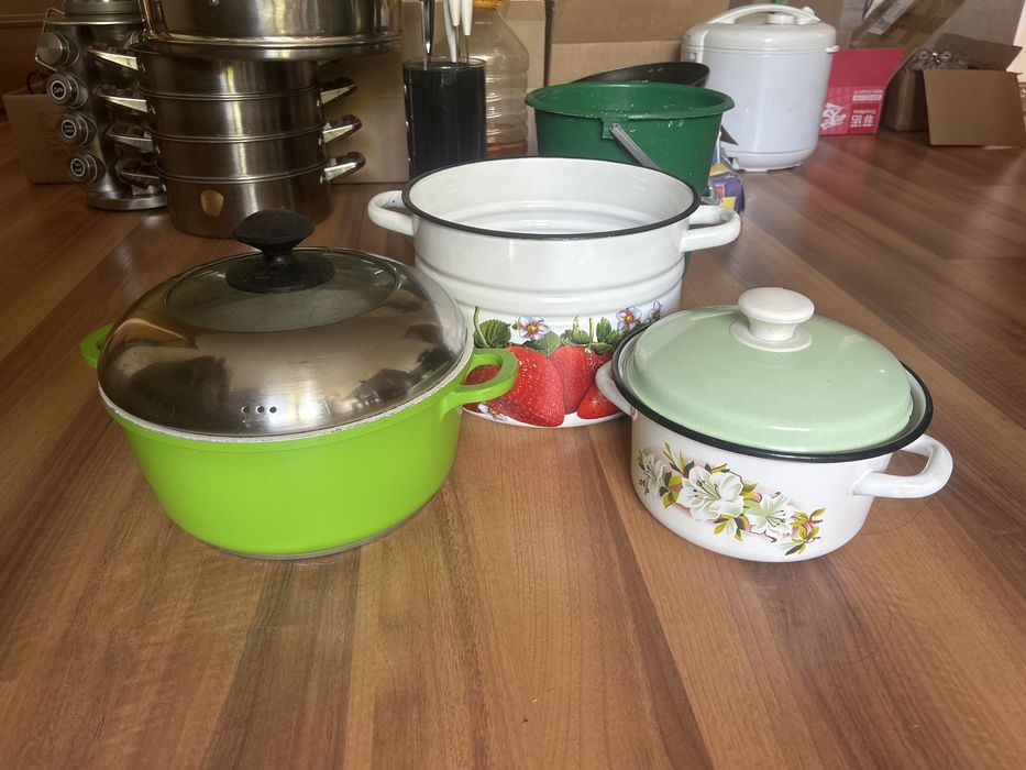 Кухонные кастрюли