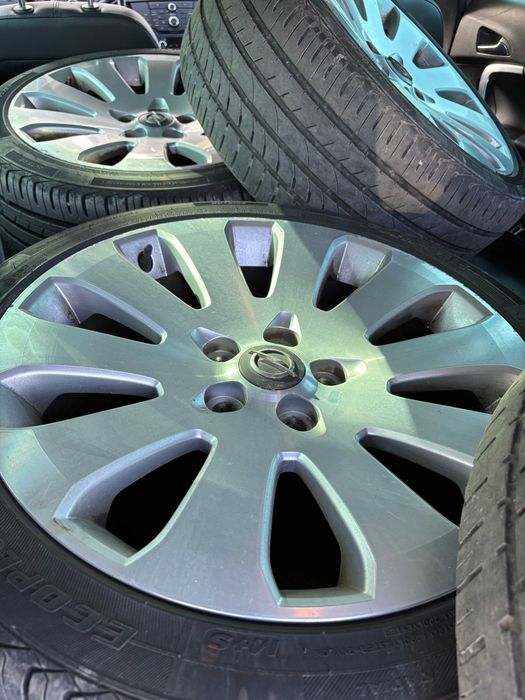 продавам джанти с гуми 19ки за Опел Инсигния