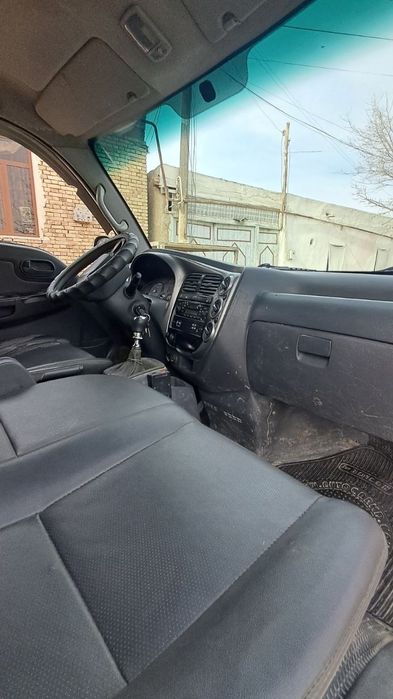 Kia bongo 2012 yil