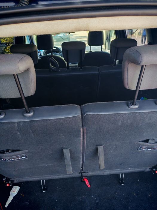 De vanzare dacia lodgy