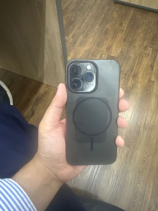 Продам iPhone 13 Pro black 256GB