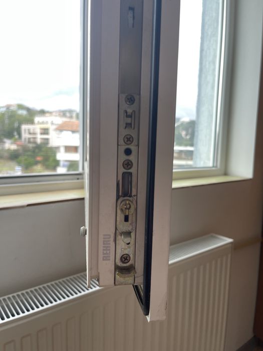 PVC дограма бяла за тераса вратопрозорец, REHAU,