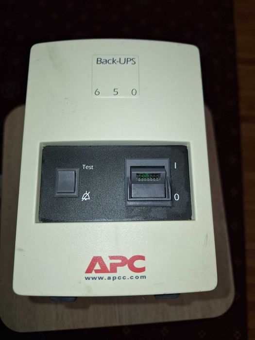 Sursa neintreruptibila, UPS APC Smart, sinus pur