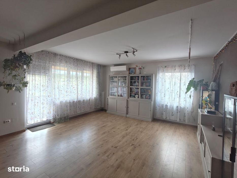 Apartament 3 camere, 117mp, 2 locuri parcare, boxa, zona Mihai Romanul