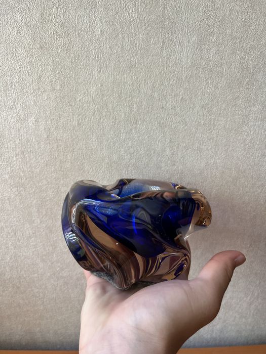 Ръчно изработен пепелник стъкло  тип мурано