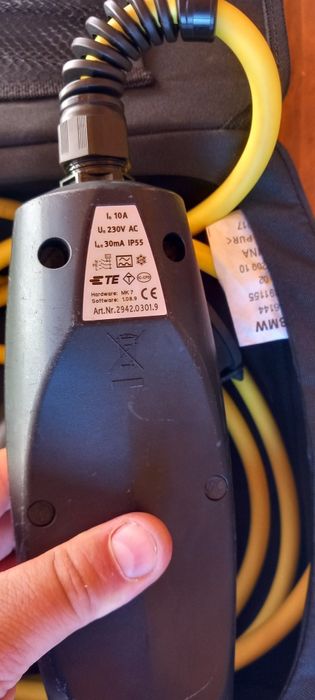 Зарядни за електрически автомобили BMW VOLVO HYNDAI