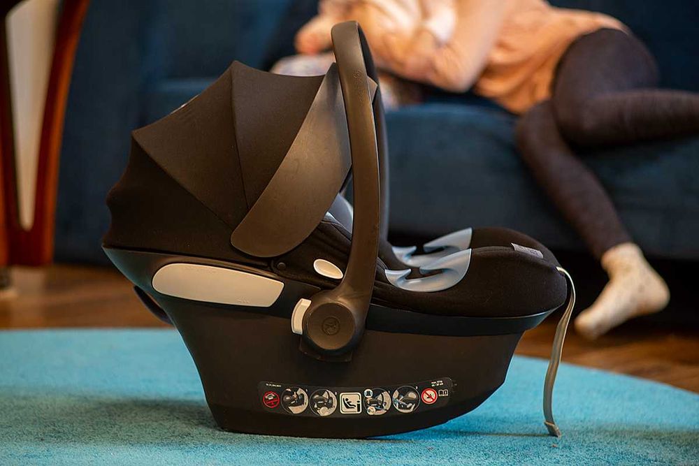 Cybex Aton M i-Size (Столче за кола)