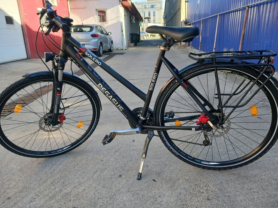 Vând bicicleta din aluminiu pentru damă
