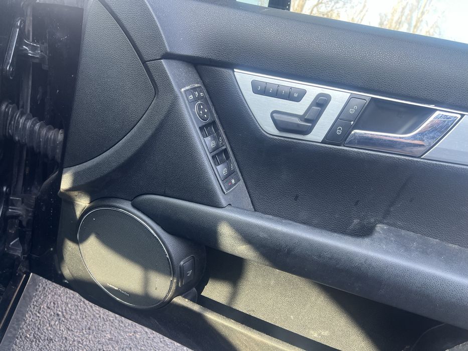 Mercedes W204 C320cdi OM642 AMG пакет НА ЧАСТИ