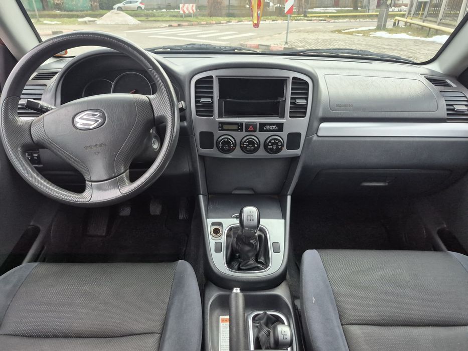 Suzuki Grand Vitara ! 2.0 benzina! 2005!