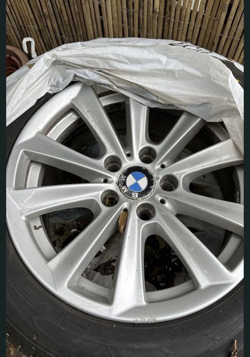 Jante bmw 17 cauciucuri iarna