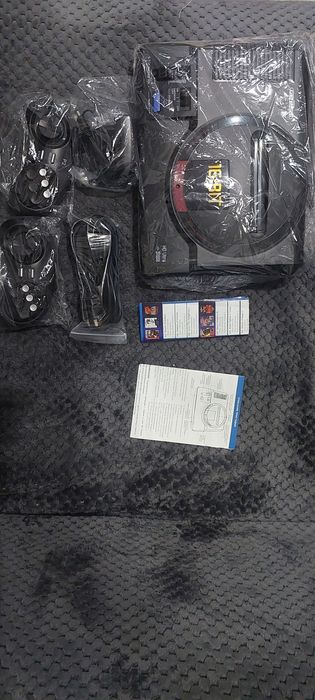 СРОЧНО ПРОДАМ Приставка генезиз 16 бит