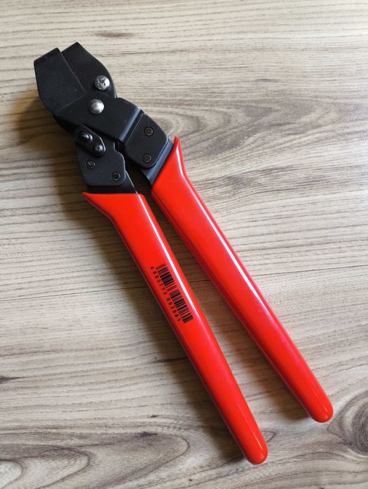 Клещи резачки за кабелни канали Knipex 90 61 20