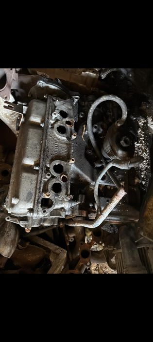 Матор азда 626..