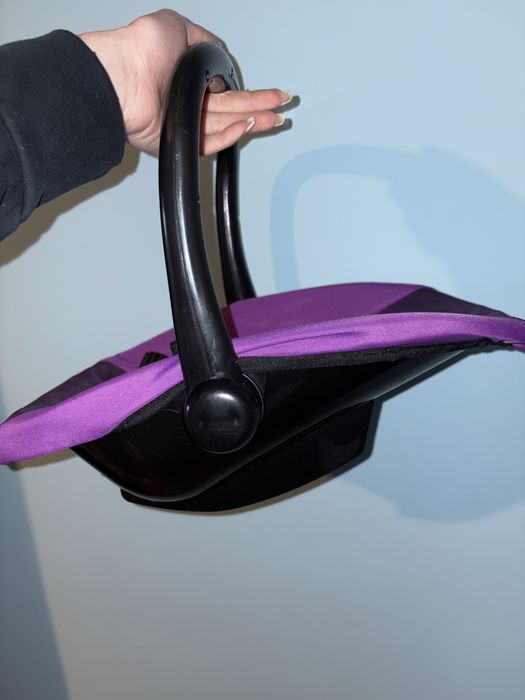 Столче за кукли