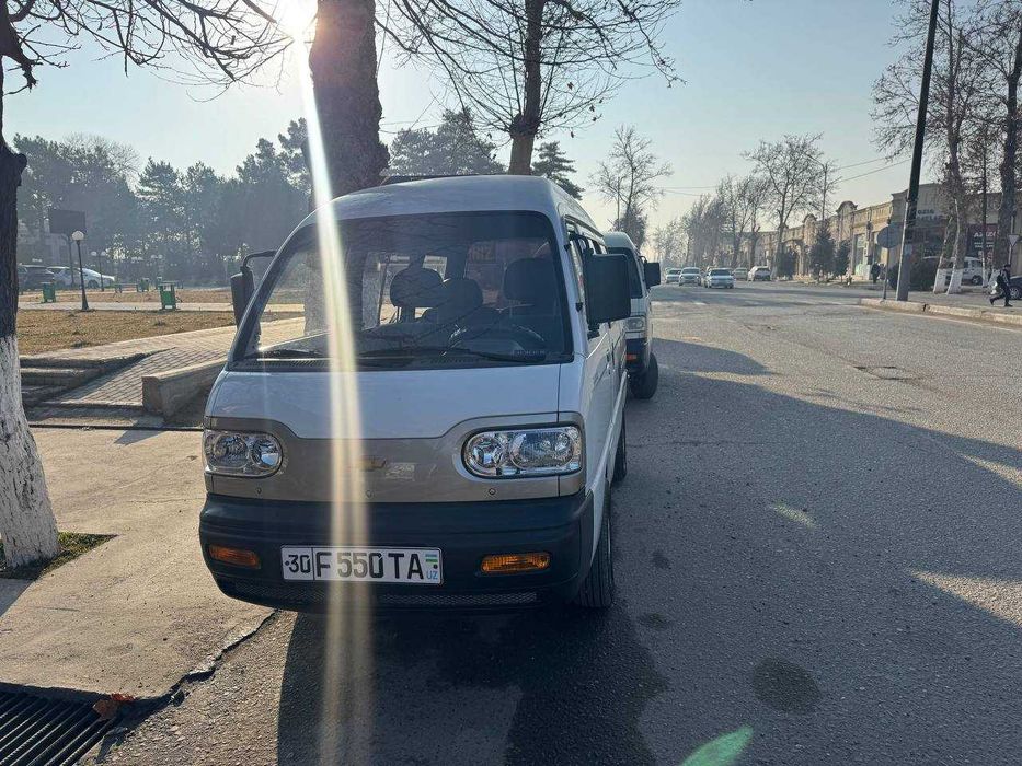 Damas sotiladi! Холати яхши, 1 та петноси бор,