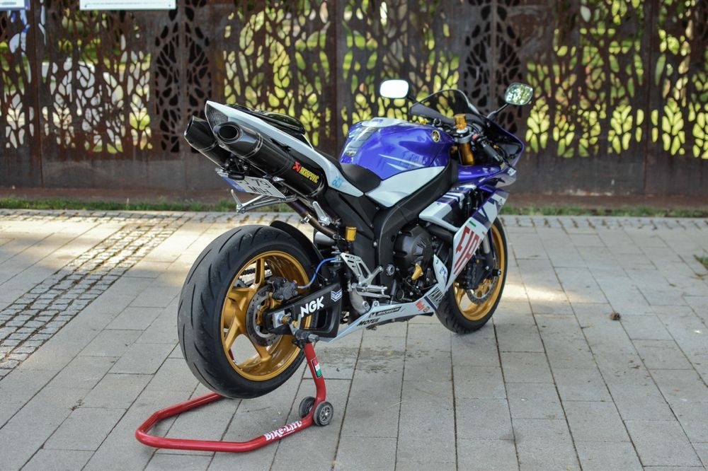 Yamaha r1 rn19 2008 editie limitata  14000 km