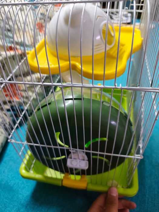 Продам клетку для хомяка