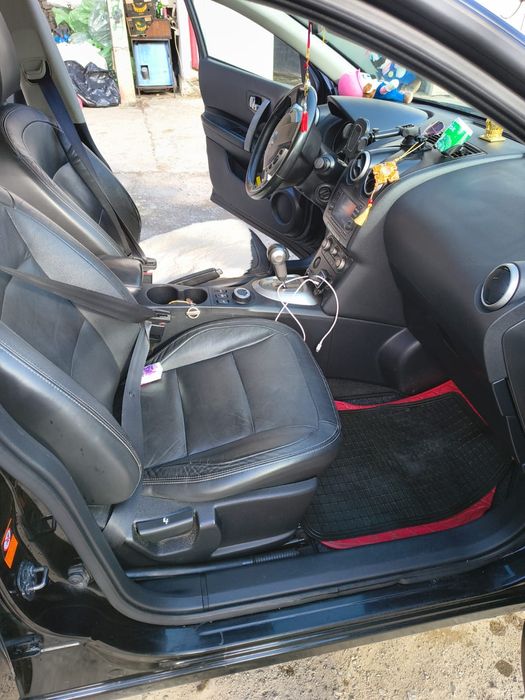 Nissan Qashqai+2  2010