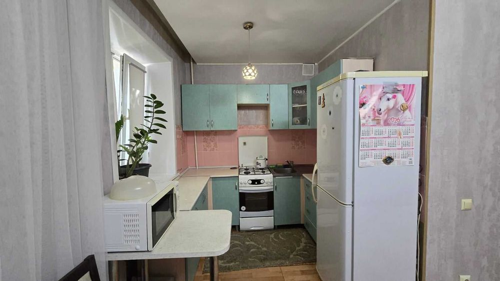 Продается 3 комнатная, р-н Клуб Строитель