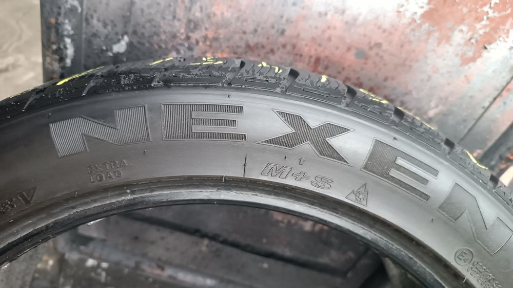 235/45/18 Nexen .