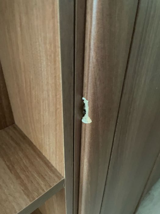 Шкаф б/у трехдверный