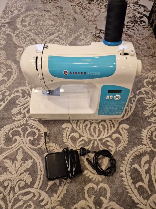 Masina surfilat Singer, masina cusut Singer C5205