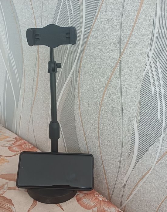 Стойки  за телефон