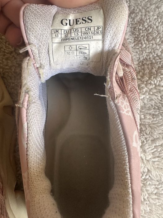 Детски маратонки  Guess .номер 32