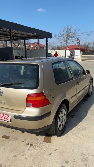 Se vinde GOLF 4!!!
