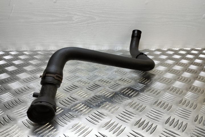 Furtun apa  1j0122051 Volkswagen VW Golf a 4-a generatie seria