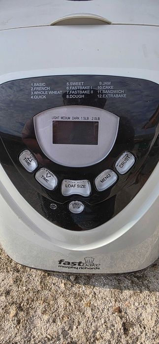 Пекарна за пекане на хляб bread maker Morphy Richards
